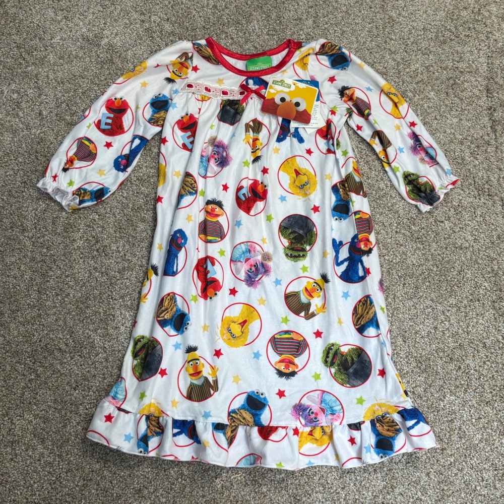 Sesame Street Nightgown Girls 24M White Elmo Cookie Monster Character Print NWT